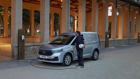 DER NEUE TRANSIT COURIER